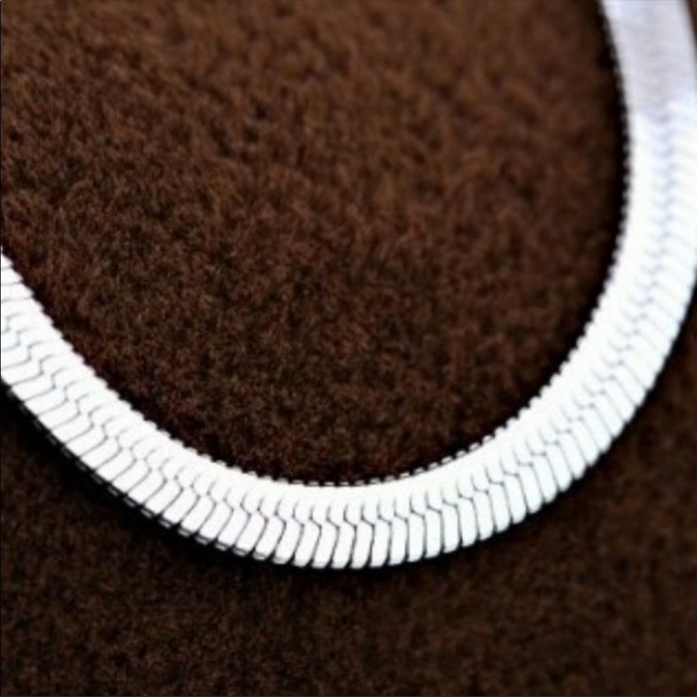 NEW 925 STERLING SILVER HERRINGBONE NECKLACE - Picture 3 of 5